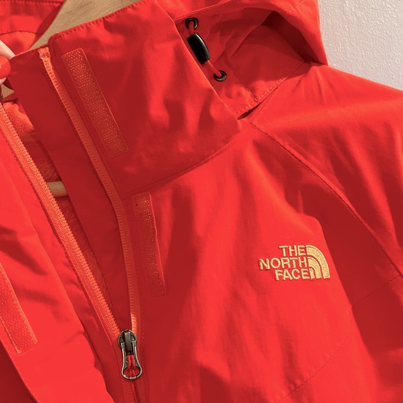 The North Face: Boundary Triclimate 3-1 Jacket - Picture 8 of 15